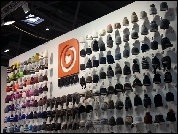Mützen auf der Ispo Mützen auf der Ispo