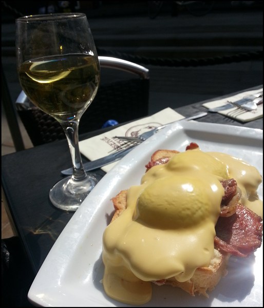 Eggs Benedict am Ostermontag in London