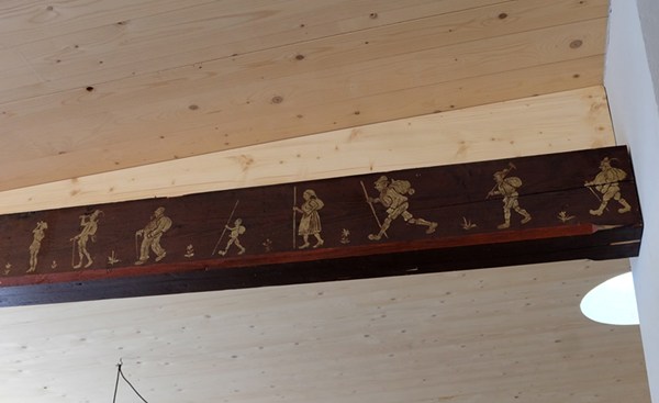 Detail an der Decke in der neuen Höllentalangerhütte