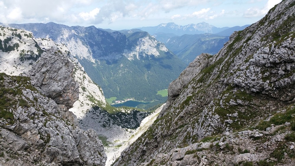 Blick von der Eisbodenscharte zum Hintersee