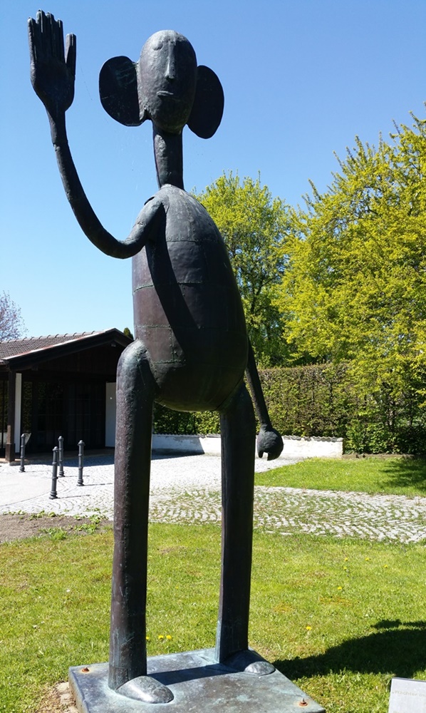 Kunst in Seebruck: Der "Wächter im Garten Eden" von Prof H. Kirchner