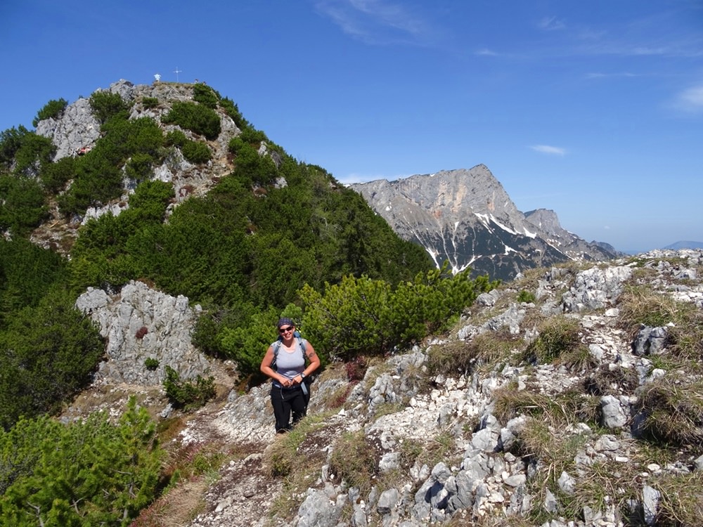 Blick vom Vorgipfel zum Gipfel des Rauhen Kopf/ Berchtesgadener Alpen