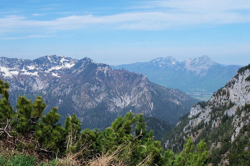 Blick nach Westen: der Hochstaufen in voller Länge