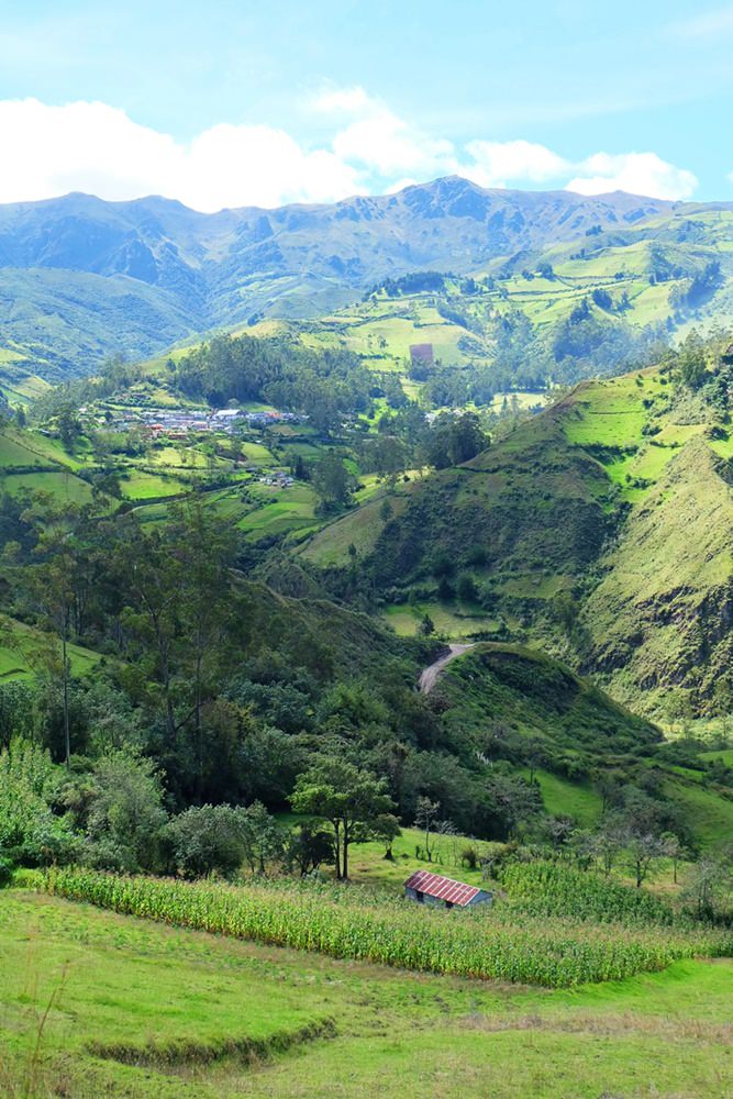 Auf einem Weg der Inka durch die ecuadorianischen Anden - auf dem Quilotoa Loop von Isinlivi nach Chugchilan.