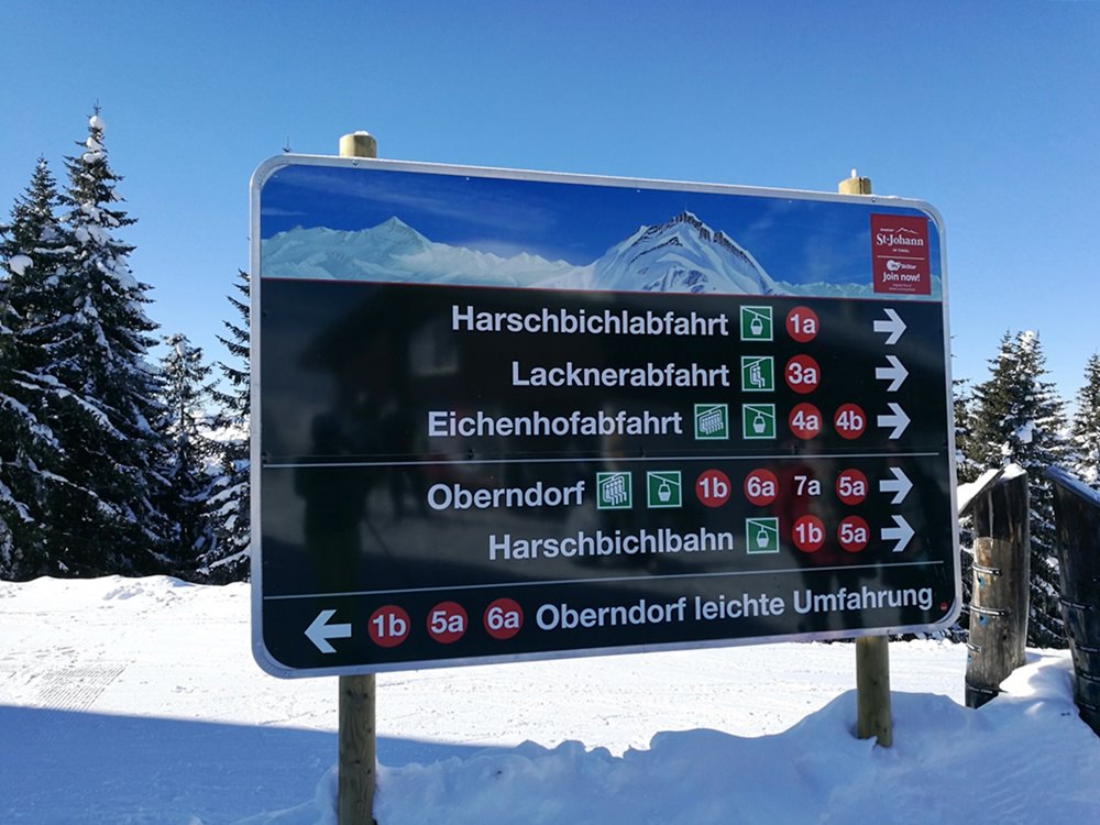 Rote Pisten üben, nichts Blaues zu sehen. | Skigebiet Skistar St. Johann