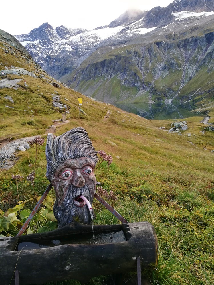 brunnen am einfachen 3000er Larmkogel