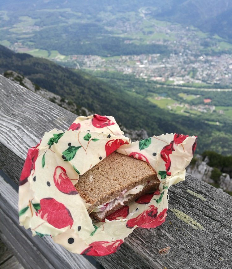 Brotzeit am Reichenhaller Haus am Staufen