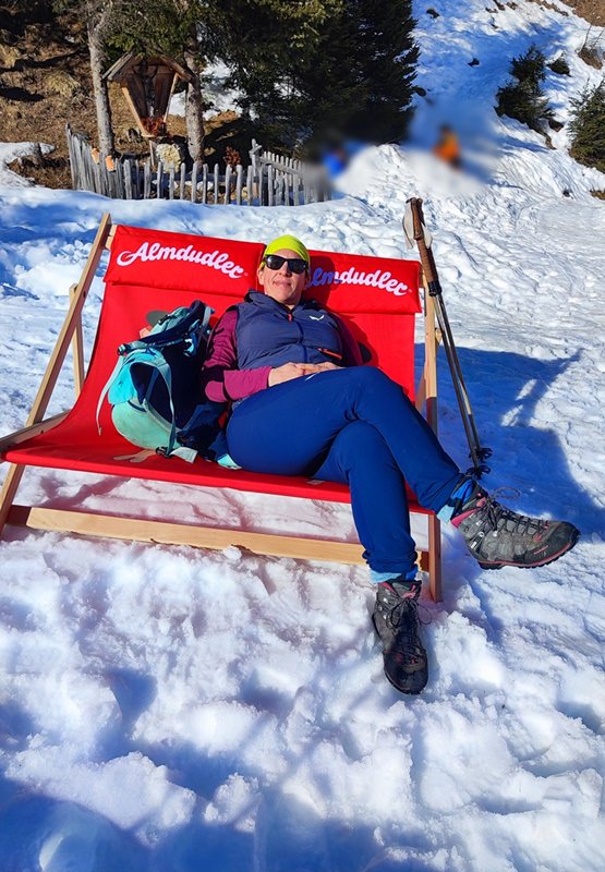 Im Liegestuhl an der Galtalm - die schönste Seite des Winters!
