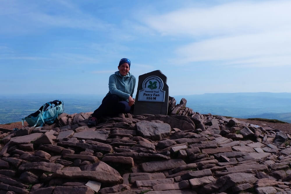 Auf dem Gipfel des Pen y Fan in Wales