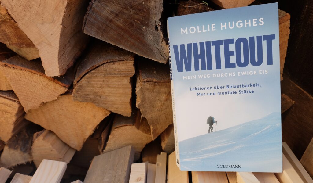 Buchtipp Whiteout von Mollie Hughes