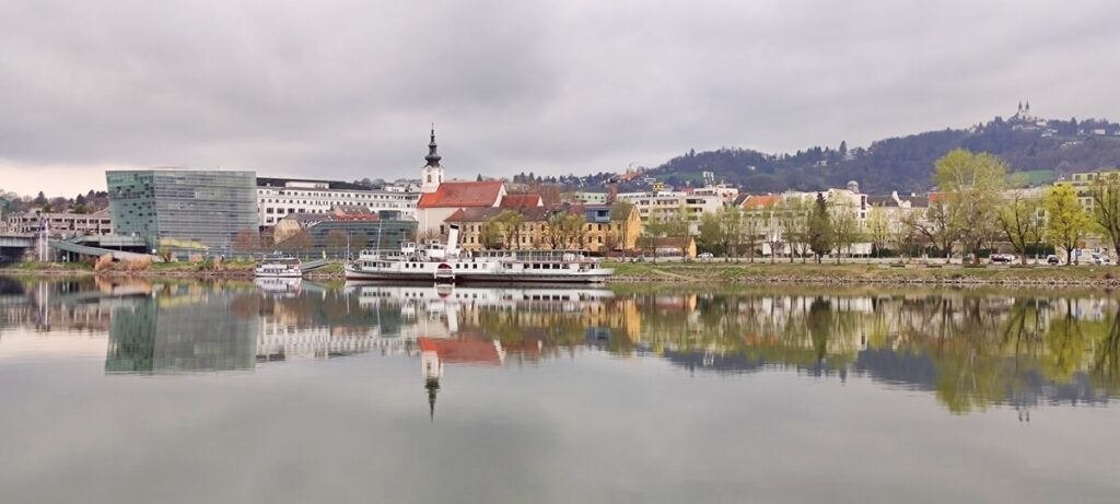 Linz an der Donau im Frühling
